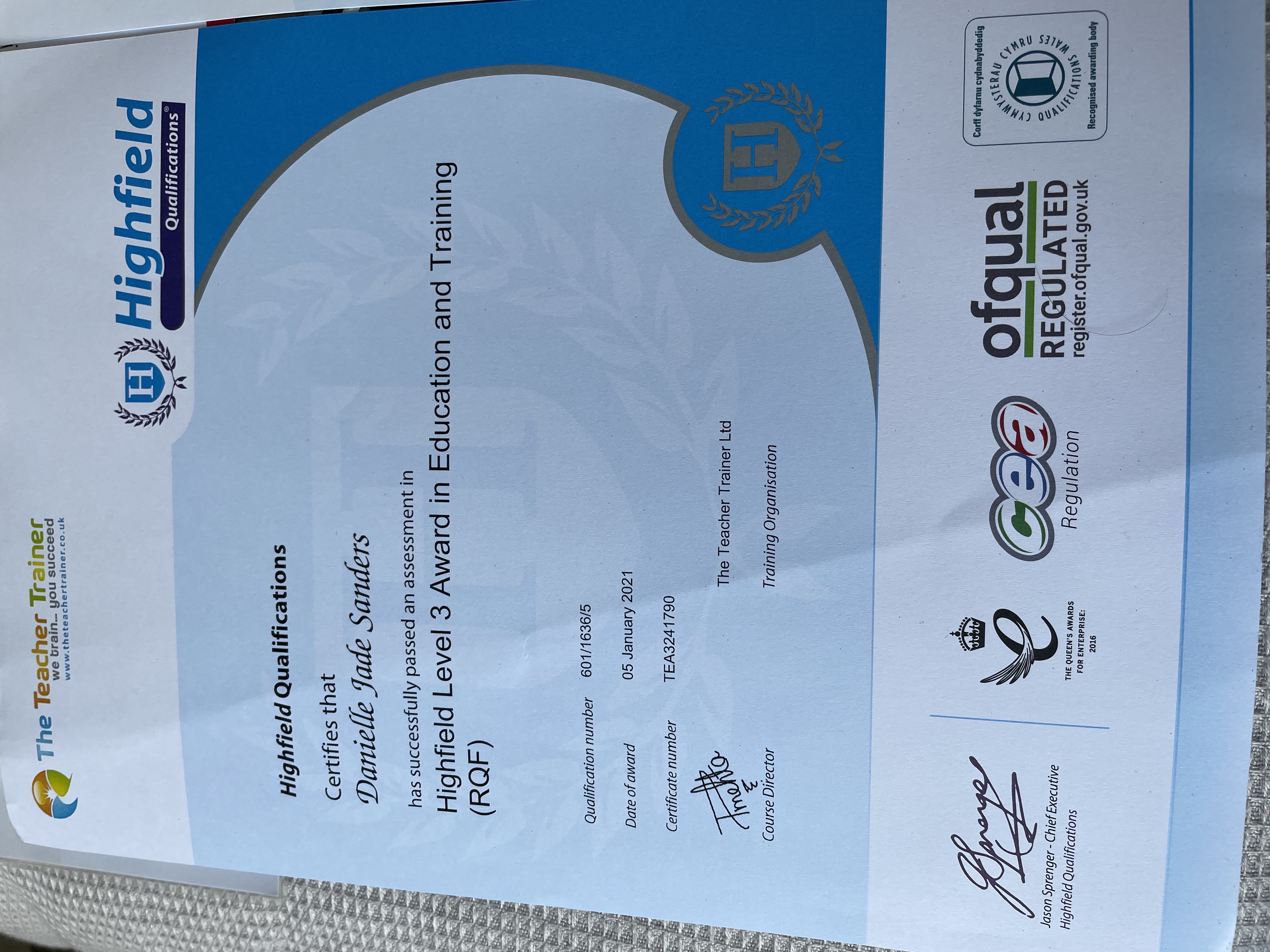 Nails Beauty & Training 